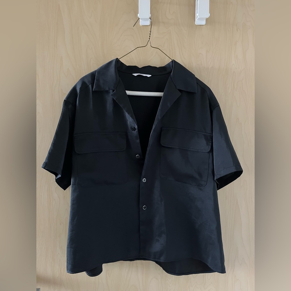 Black short sleeve button up
